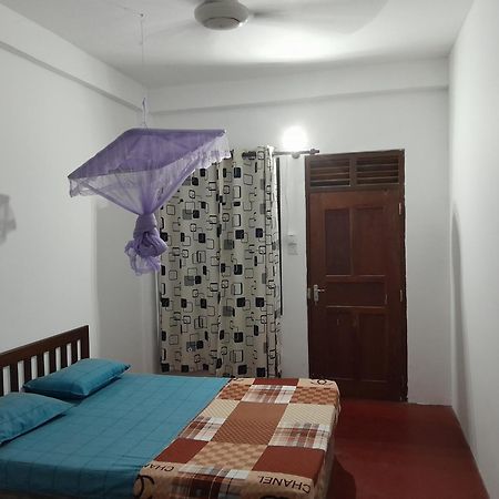 Villa 64 Katunayaka Екстериор снимка