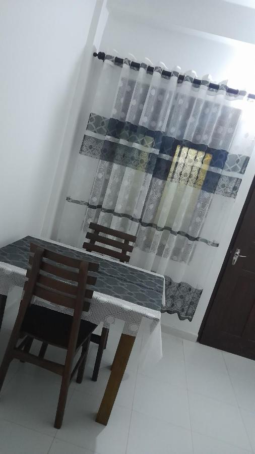 Villa 64 Katunayaka Екстериор снимка
