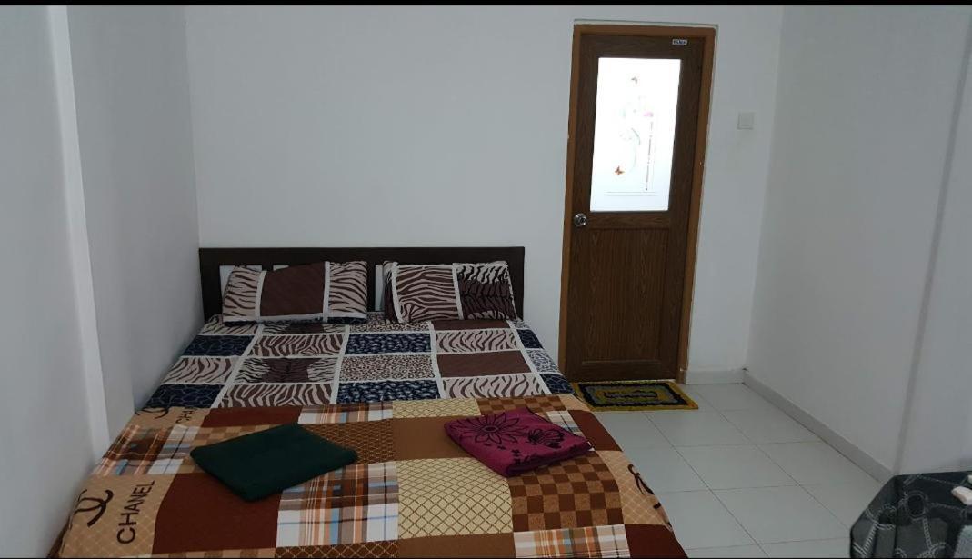 Villa 64 Katunayaka Екстериор снимка
