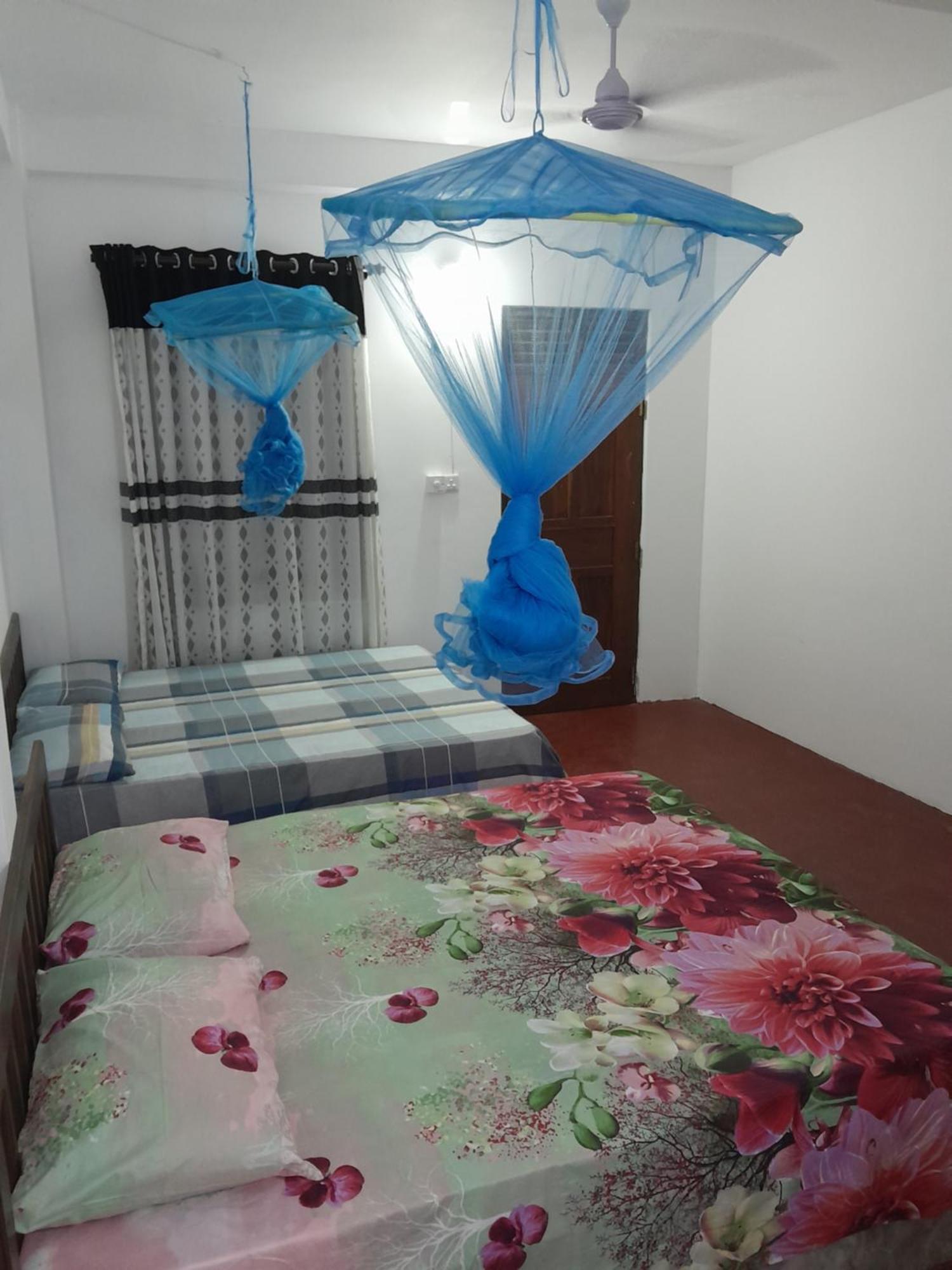 Villa 64 Katunayaka Екстериор снимка